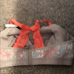 Cacique Intimates & Sleepwear - 48B Cacique Bra Cacique Intimates & Sleepwear - 48B Cacique Bra